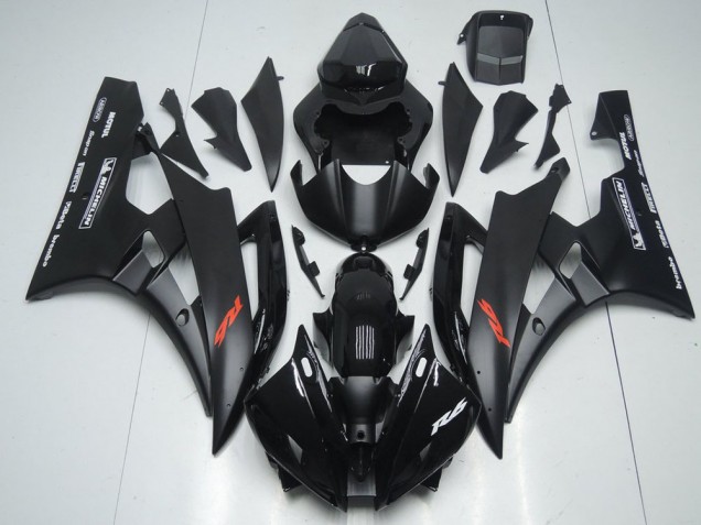 Matt Schwarz und Glänzendes Schwarz R6 06-07 Verkleidungen Matt Schwarz und Glänzendes Schwarz R6 06-07 Verkleidungen