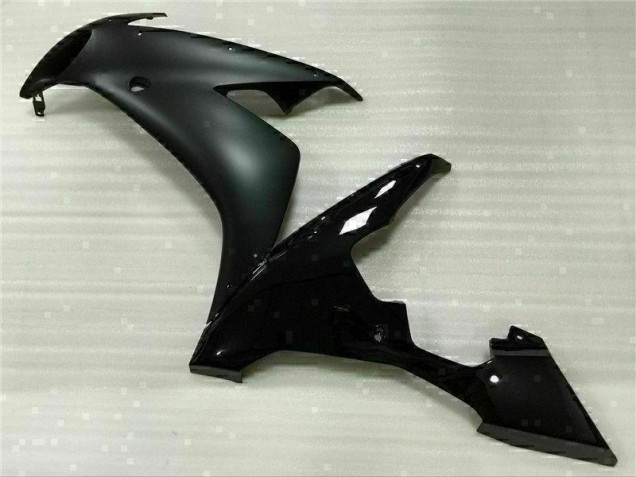 Schwarz R1 04-06 Vollverkleidung