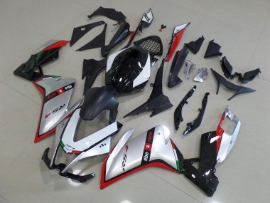 Schwarz Silber Rot RS4 50 125 11-18 Verkleidung